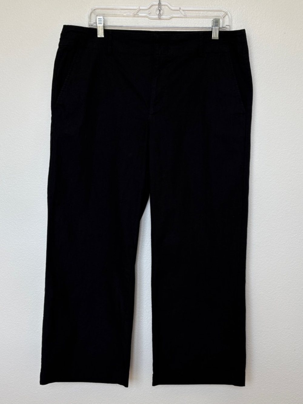 LOFT Outlet Black High Rise Slim Wide Leg Crop Pants - Size 12 EUC